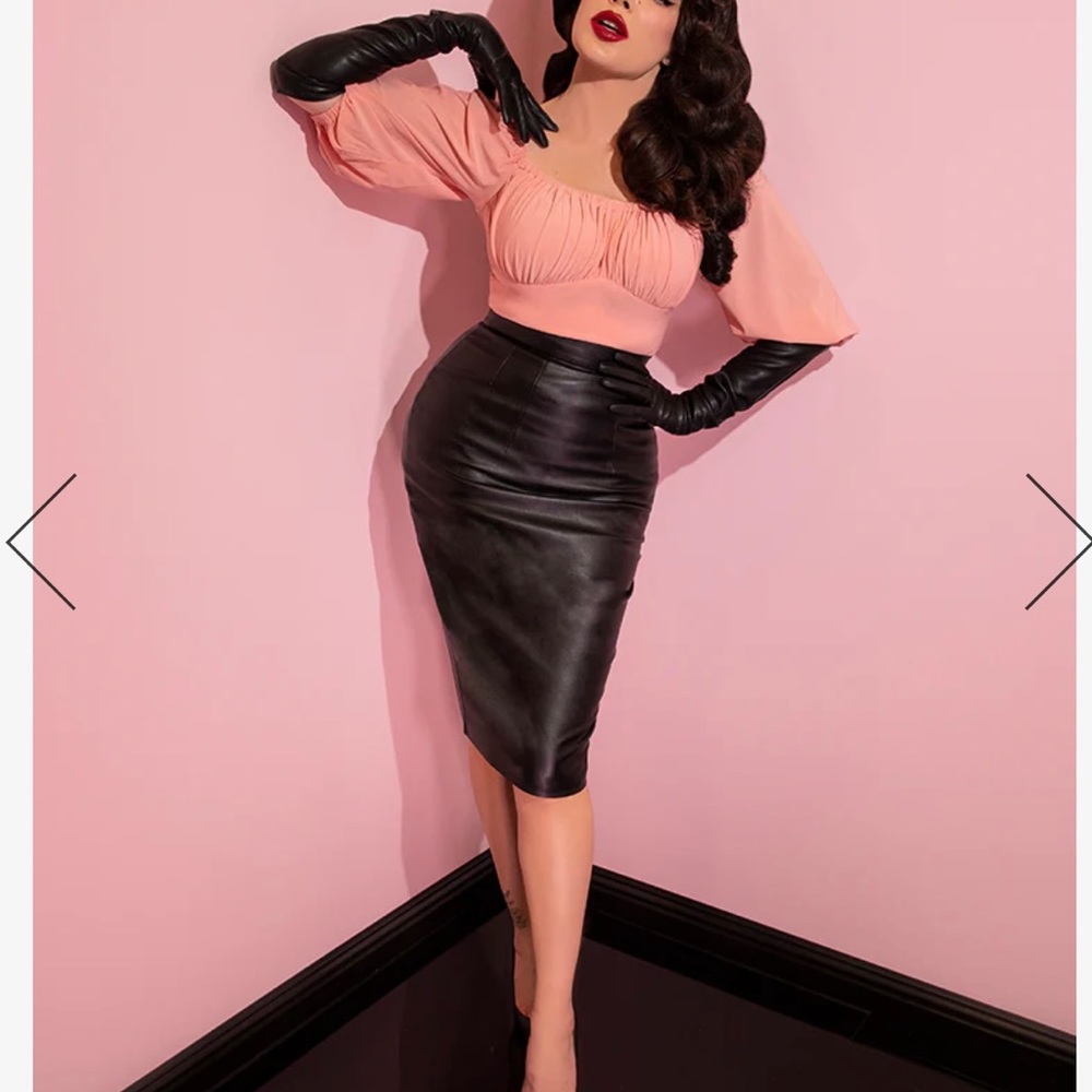 BAD GIRL PENCIL SKIRT IN VEGAN LEATHER - VIXEN BY MICHELINE PITT